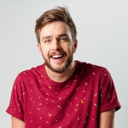 Iain Stirling